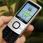 Продам мобильный телефон Nokia 6700S - смартфон,  мультимедийный,  2009 
